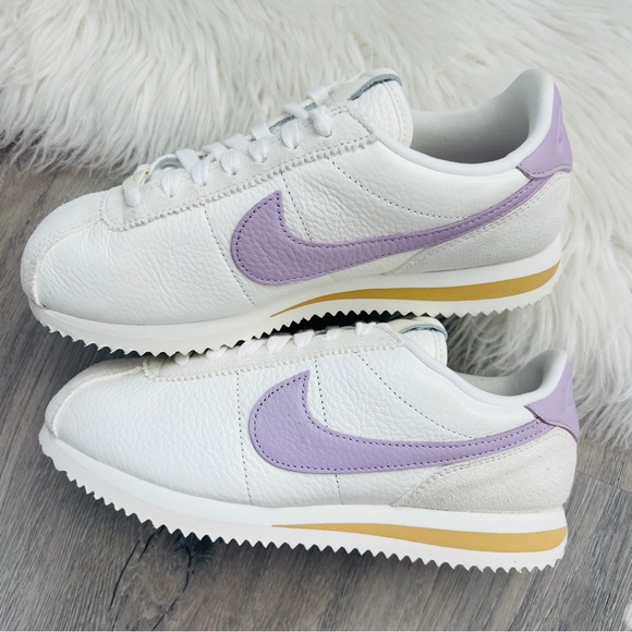 NWT Cortez Se Women’s Shoes - Picture 6 of 10